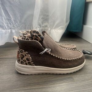 Hey Dudes - New - leopard print